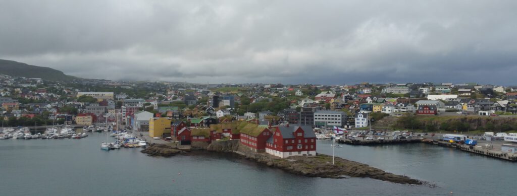 Färöer - Fährhafen in Tórshavn